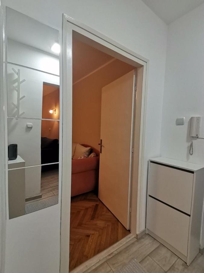 פירוט Red Square Apartment מראה חיצוני תמונה